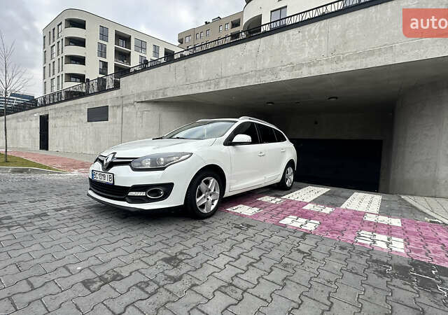 Белый Рено Меган, объемом двигателя 1.46 л и пробегом 320 тыс. км за 7999 $, фото 33 на Automoto.ua