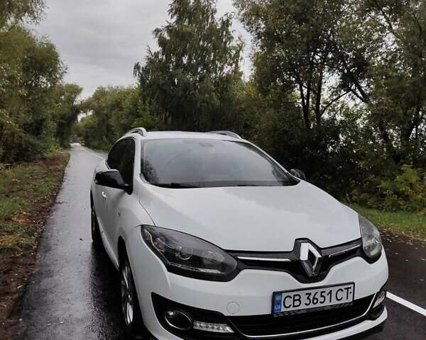 Белый Рено Меган, объемом двигателя 1.46 л и пробегом 198 тыс. км за 9200 $, фото 4 на Automoto.ua