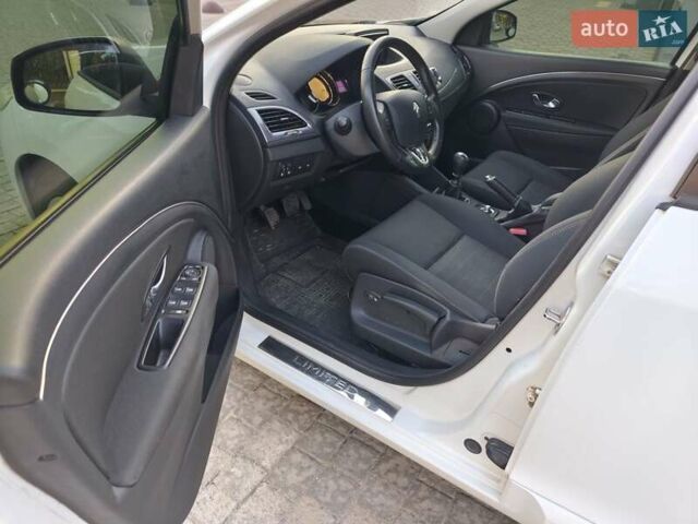 Білий Рено Меган, об'ємом двигуна 1.5 л та пробігом 245 тис. км за 8999 $, фото 17 на Automoto.ua