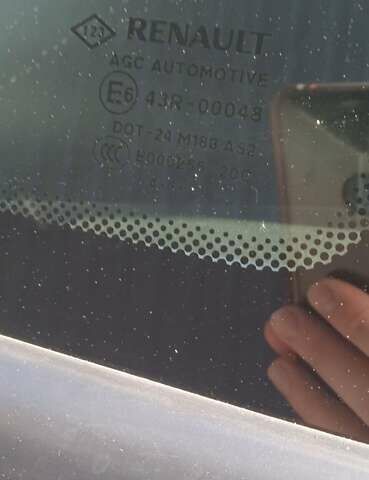 Білий Рено Меган, об'ємом двигуна 1.46 л та пробігом 213 тис. км за 8700 $, фото 7 на Automoto.ua