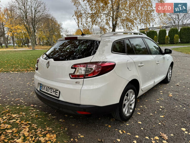 Белый Рено Меган, объемом двигателя 1.46 л и пробегом 215 тыс. км за 8450 $, фото 4 на Automoto.ua