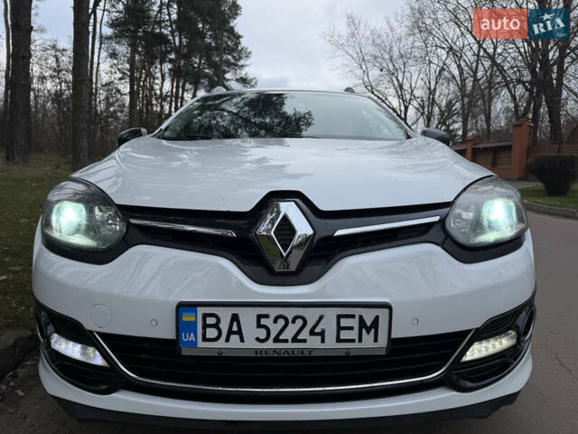 Белый Рено Меган, объемом двигателя 1.6 л и пробегом 246 тыс. км за 9900 $, фото 4 на Automoto.ua