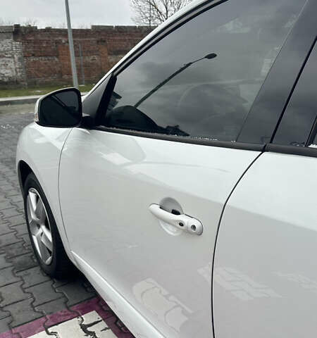 Белый Рено Меган, объемом двигателя 1.46 л и пробегом 320 тыс. км за 7999 $, фото 10 на Automoto.ua