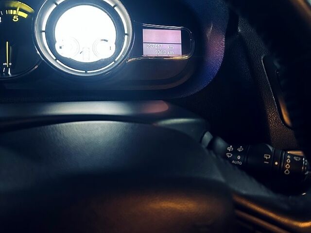 Білий Рено Меган, об'ємом двигуна 1.5 л та пробігом 25700 тис. км за 8350 $, фото 6 на Automoto.ua