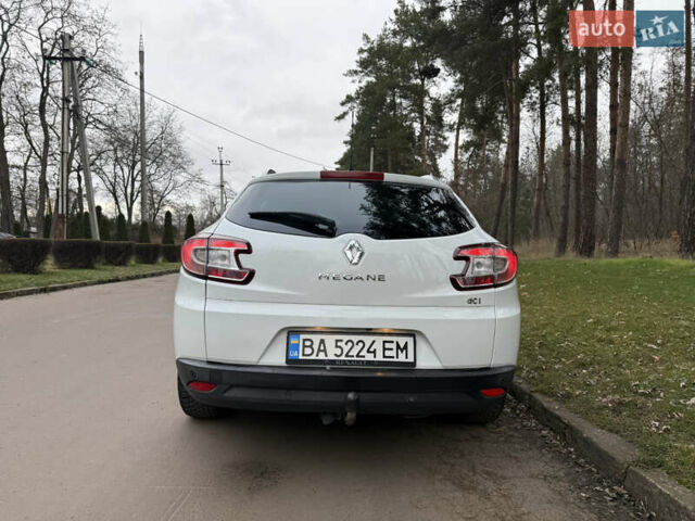 Белый Рено Меган, объемом двигателя 1.6 л и пробегом 246 тыс. км за 9900 $, фото 6 на Automoto.ua