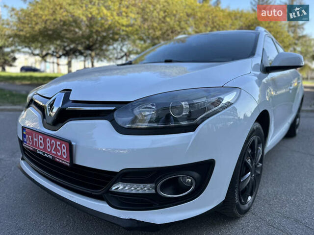 Белый Рено Меган, объемом двигателя 1.5 л и пробегом 165 тыс. км за 9500 $, фото 18 на Automoto.ua
