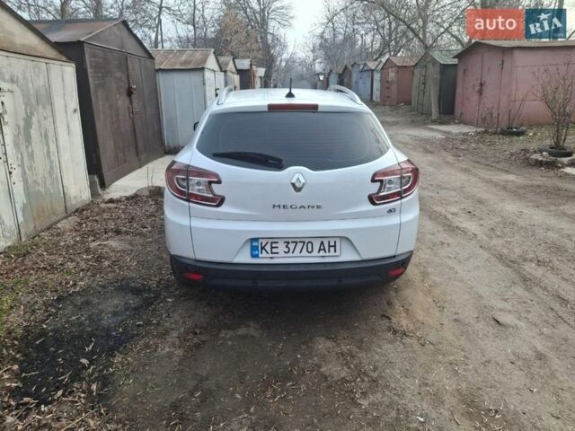 Білий Рено Меган, об'ємом двигуна 1.5 л та пробігом 257 тис. км за 9000 $, фото 2 на Automoto.ua