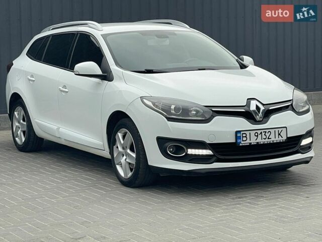 Белый Рено Меган, объемом двигателя 1.46 л и пробегом 260 тыс. км за 8700 $, фото 5 на Automoto.ua