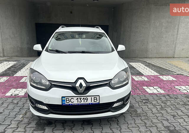 Белый Рено Меган, объемом двигателя 1.46 л и пробегом 320 тыс. км за 7999 $, фото 2 на Automoto.ua