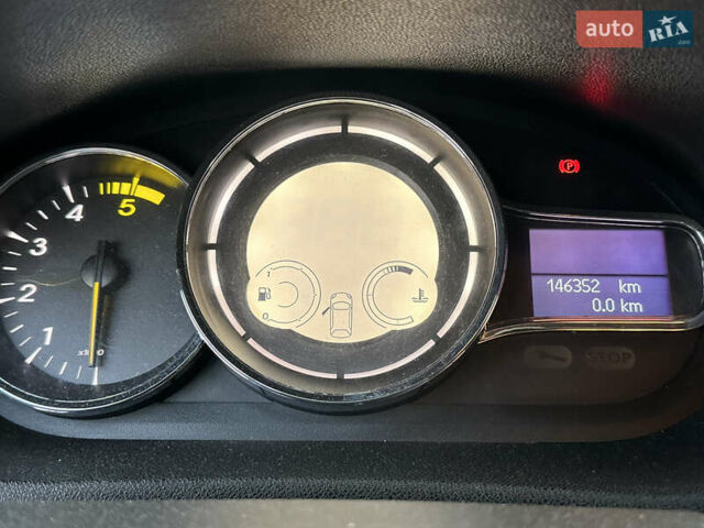 Белый Рено Меган, объемом двигателя 1.46 л и пробегом 146 тыс. км за 10799 $, фото 8 на Automoto.ua