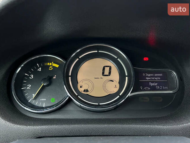 Білий Рено Меган, об'ємом двигуна 1.46 л та пробігом 243 тис. км за 8850 $, фото 9 на Automoto.ua