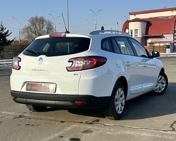 Белый Рено Меган, объемом двигателя 1.5 л и пробегом 220 тыс. км за 9550 $, фото 7 на Automoto.ua