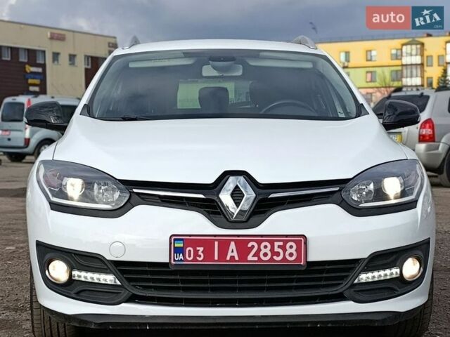 Белый Рено Меган, объемом двигателя 1.6 л и пробегом 181 тыс. км за 8750 $, фото 1 на Automoto.ua