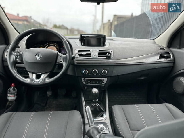 Білий Рено Меган, об'ємом двигуна 1.5 л та пробігом 280 тис. км за 5999 $, фото 7 на Automoto.ua