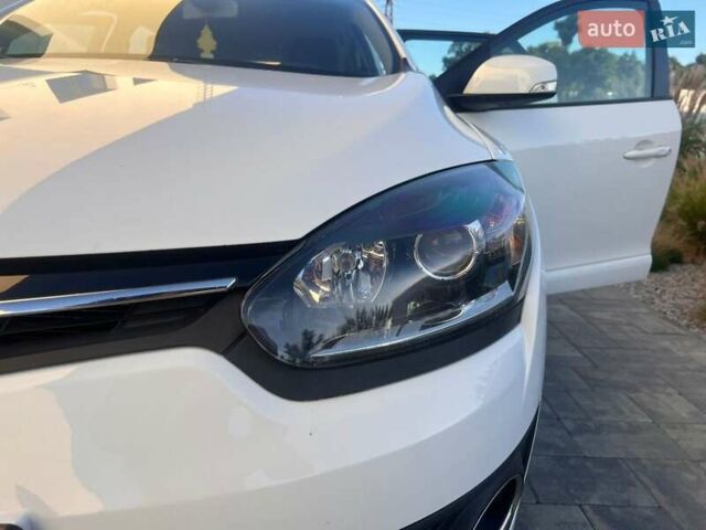 Білий Рено Меган, об'ємом двигуна 1.5 л та пробігом 190 тис. км за 9300 $, фото 13 на Automoto.ua