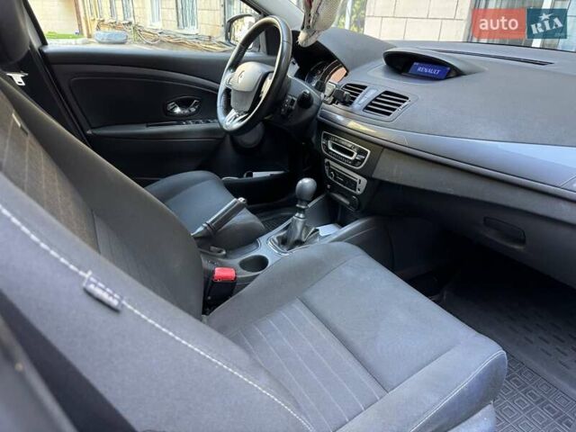 Білий Рено Меган, об'ємом двигуна 1.5 л та пробігом 272 тис. км за 9500 $, фото 12 на Automoto.ua