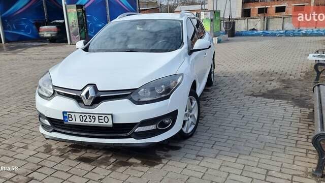 Белый Рено Меган, объемом двигателя 1.46 л и пробегом 265 тыс. км за 8500 $, фото 3 на Automoto.ua