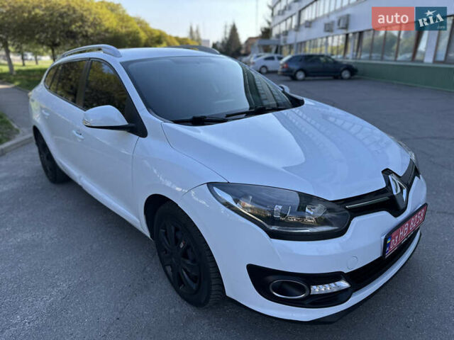 Белый Рено Меган, объемом двигателя 1.5 л и пробегом 165 тыс. км за 9500 $, фото 22 на Automoto.ua