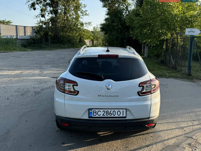 Белый Рено Меган, объемом двигателя 1.46 л и пробегом 315 тыс. км за 8200 $, фото 5 на Automoto.ua
