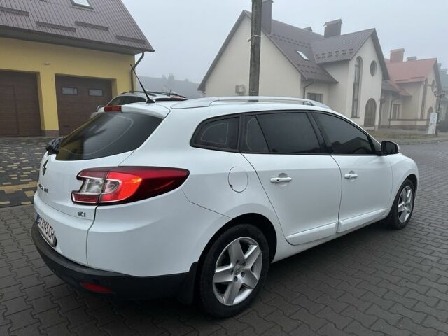 Белый Рено Меган, объемом двигателя 1.5 л и пробегом 206 тыс. км за 8650 $, фото 4 на Automoto.ua