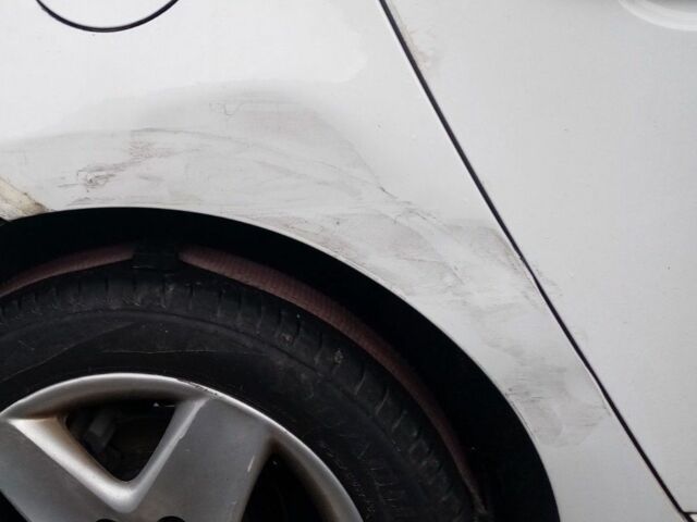 Білий Рено Меган, об'ємом двигуна 1.5 л та пробігом 300 тис. км за 9000 $, фото 1 на Automoto.ua