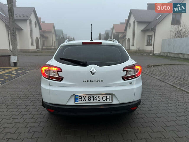 Белый Рено Меган, объемом двигателя 1.46 л и пробегом 206 тыс. км за 8650 $, фото 3 на Automoto.ua