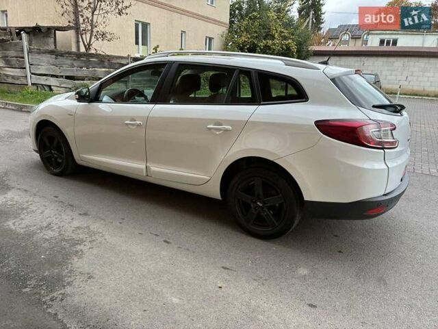 Белый Рено Меган, объемом двигателя 1.5 л и пробегом 279 тыс. км за 9950 $, фото 9 на Automoto.ua