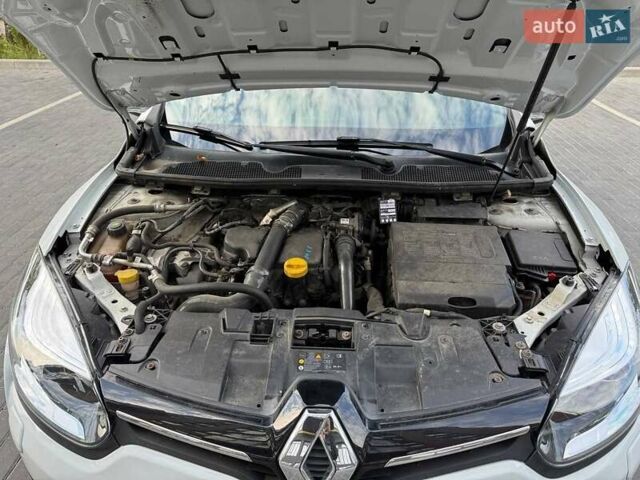 Білий Рено Меган, об'ємом двигуна 1.49 л та пробігом 310 тис. км за 9500 $, фото 14 на Automoto.ua