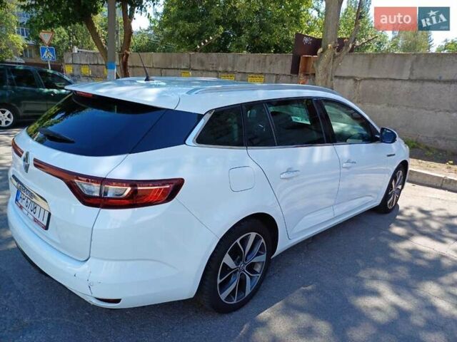 Белый Рено Меган, объемом двигателя 1.46 л и пробегом 308 тыс. км за 11750 $, фото 2 на Automoto.ua