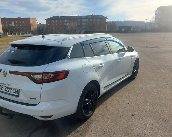 Белый Рено Меган, объемом двигателя 1.46 л и пробегом 207 тыс. км за 12500 $, фото 4 на Automoto.ua