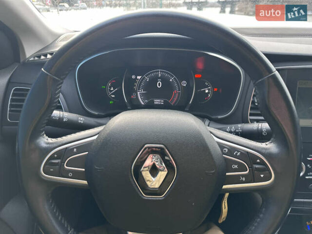 Белый Рено Меган, объемом двигателя 1.46 л и пробегом 141 тыс. км за 11200 $, фото 9 на Automoto.ua