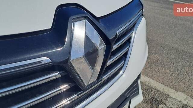 Белый Рено Меган, объемом двигателя 1.46 л и пробегом 303 тыс. км за 12000 $, фото 9 на Automoto.ua
