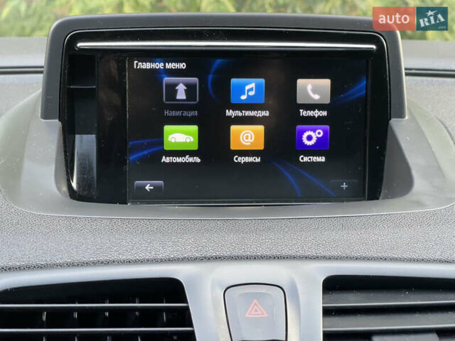 Белый Рено Меган, объемом двигателя 1.46 л и пробегом 255 тыс. км за 8500 $, фото 14 на Automoto.ua