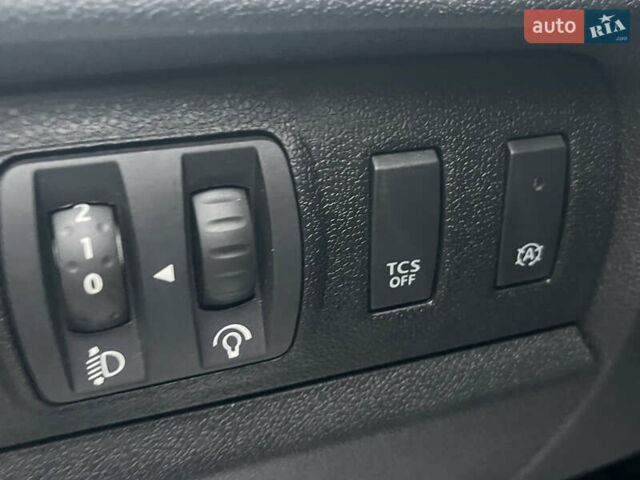 Білий Рено Меган, об'ємом двигуна 1.6 л та пробігом 214 тис. км за 9900 $, фото 50 на Automoto.ua