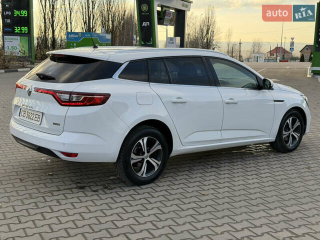 Белый Рено Меган, объемом двигателя 1.46 л и пробегом 227 тыс. км за 10900 $, фото 16 на Automoto.ua