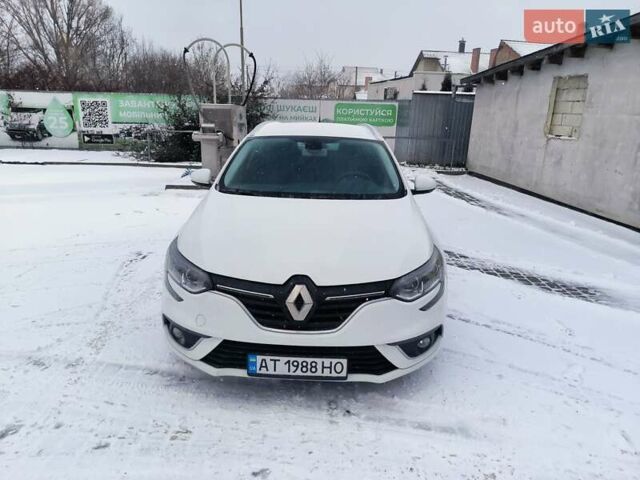 Білий Рено Меган, об'ємом двигуна 1.5 л та пробігом 251 тис. км за 10700 $, фото 5 на Automoto.ua