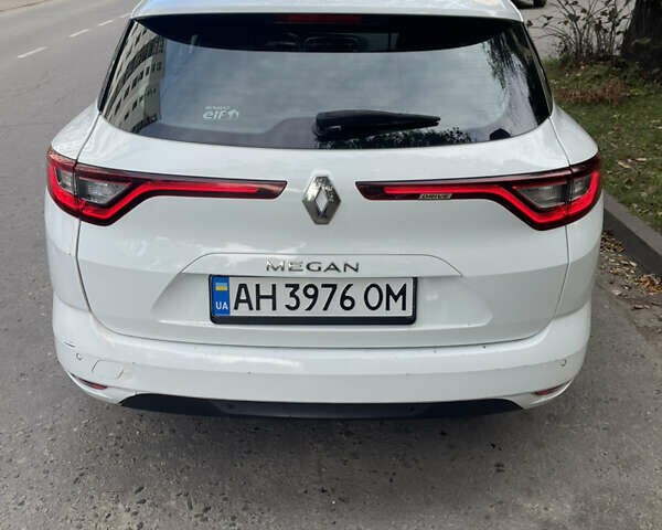 Белый Рено Меган, объемом двигателя 1.46 л и пробегом 260 тыс. км за 9800 $, фото 6 на Automoto.ua