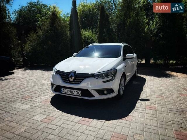 Білий Рено Меган, об'ємом двигуна 1.46 л та пробігом 293 тис. км за 12500 $, фото 5 на Automoto.ua