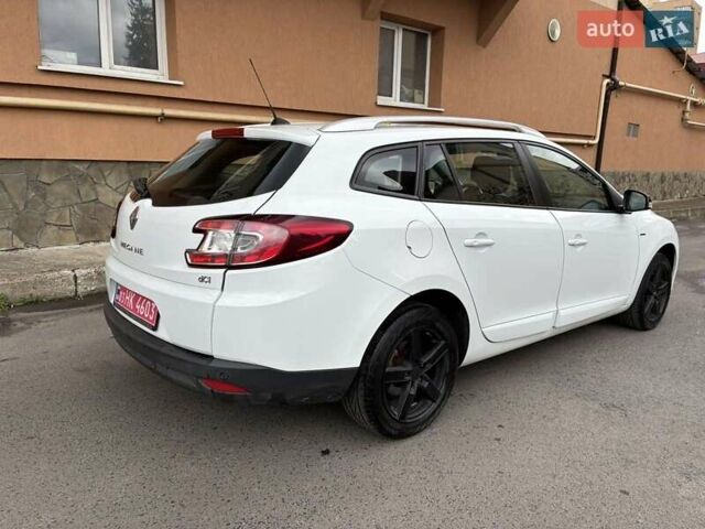 Белый Рено Меган, объемом двигателя 1.5 л и пробегом 279 тыс. км за 9950 $, фото 6 на Automoto.ua