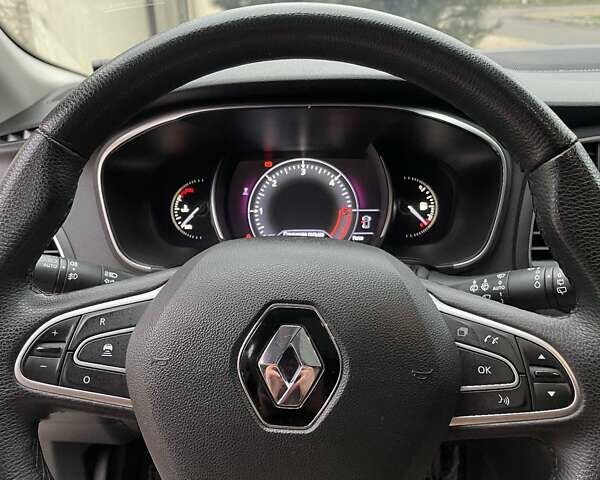 Білий Рено Меган, об'ємом двигуна 1.46 л та пробігом 225 тис. км за 13900 $, фото 12 на Automoto.ua