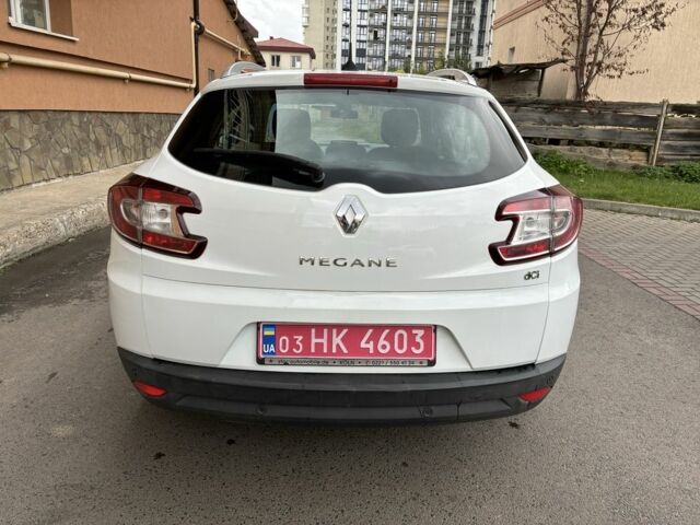 Белый Рено Меган, объемом двигателя 1.5 л и пробегом 279 тыс. км за 9900 $, фото 5 на Automoto.ua