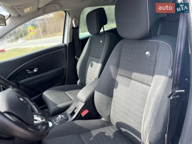 Білий Рено Меган, об'ємом двигуна 1.5 л та пробігом 239 тис. км за 8900 $, фото 24 на Automoto.ua