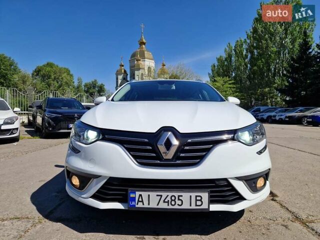 Білий Рено Меган, об'ємом двигуна 1.5 л та пробігом 253 тис. км за 11999 $, фото 1 на Automoto.ua