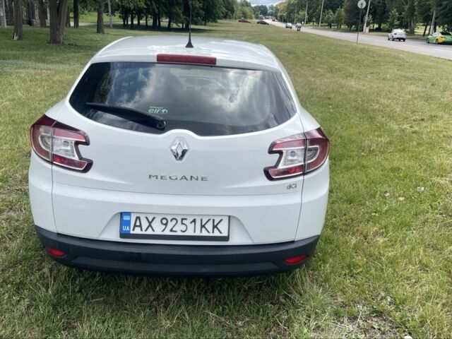 Белый Рено Меган, объемом двигателя 1.5 л и пробегом 236 тыс. км за 7900 $, фото 3 на Automoto.ua