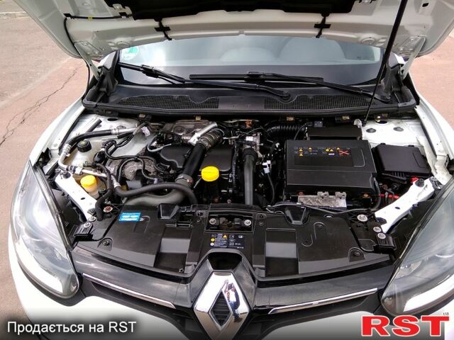 Белый Рено Меган, объемом двигателя 1.5 л и пробегом 255 тыс. км за 9600 $, фото 1 на Automoto.ua