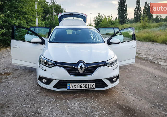 Білий Рено Меган, об'ємом двигуна 1.46 л та пробігом 184 тис. км за 11700 $, фото 11 на Automoto.ua