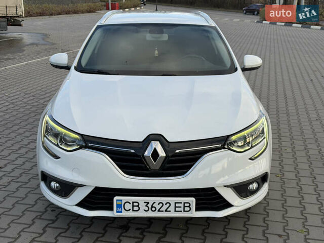 Белый Рено Меган, объемом двигателя 1.46 л и пробегом 227 тыс. км за 10900 $, фото 7 на Automoto.ua