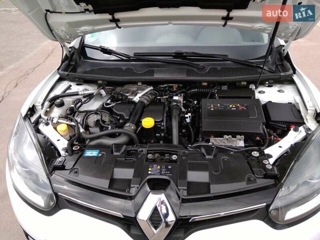 Рено Меган 2016 в Сумах на Automoto.ua Белый Рено Меган, объемом двигателя 1.5 л и пробегом 255 тыс. км за 9600 $, фото 2 на Automoto.ua