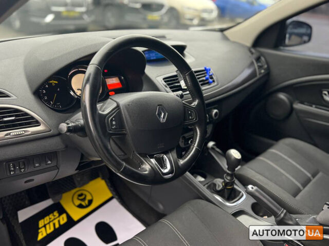 Білий Рено Меган, об'ємом двигуна 1.5 л та пробігом 235 тис. км за 8990 $, фото 8 на Automoto.ua
