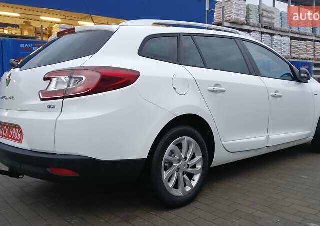 Белый Рено Меган, объемом двигателя 1.5 л и пробегом 149 тыс. км за 9600 $, фото 15 на Automoto.ua